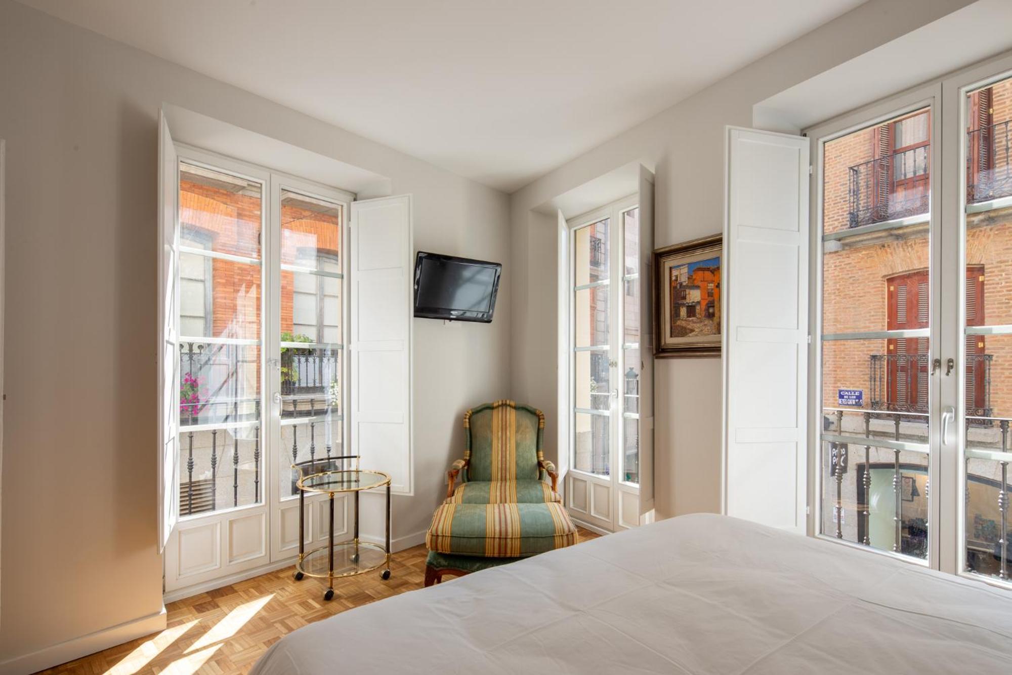 Apartamento Primis Catedral Homes อาบีลา ภายนอก รูปภาพ