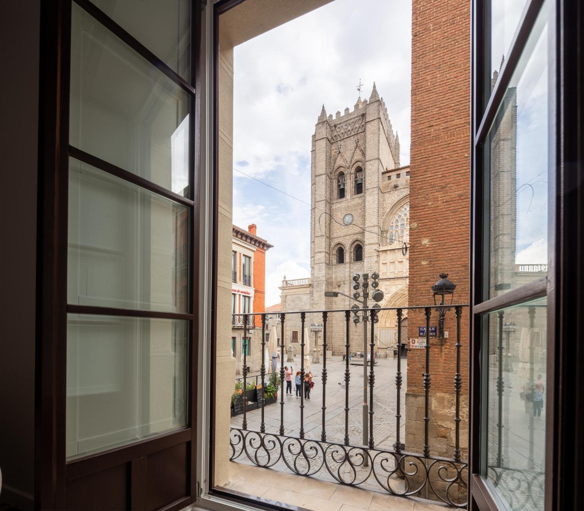 Apartamento Primis Catedral Homes อาบีลา ภายนอก รูปภาพ